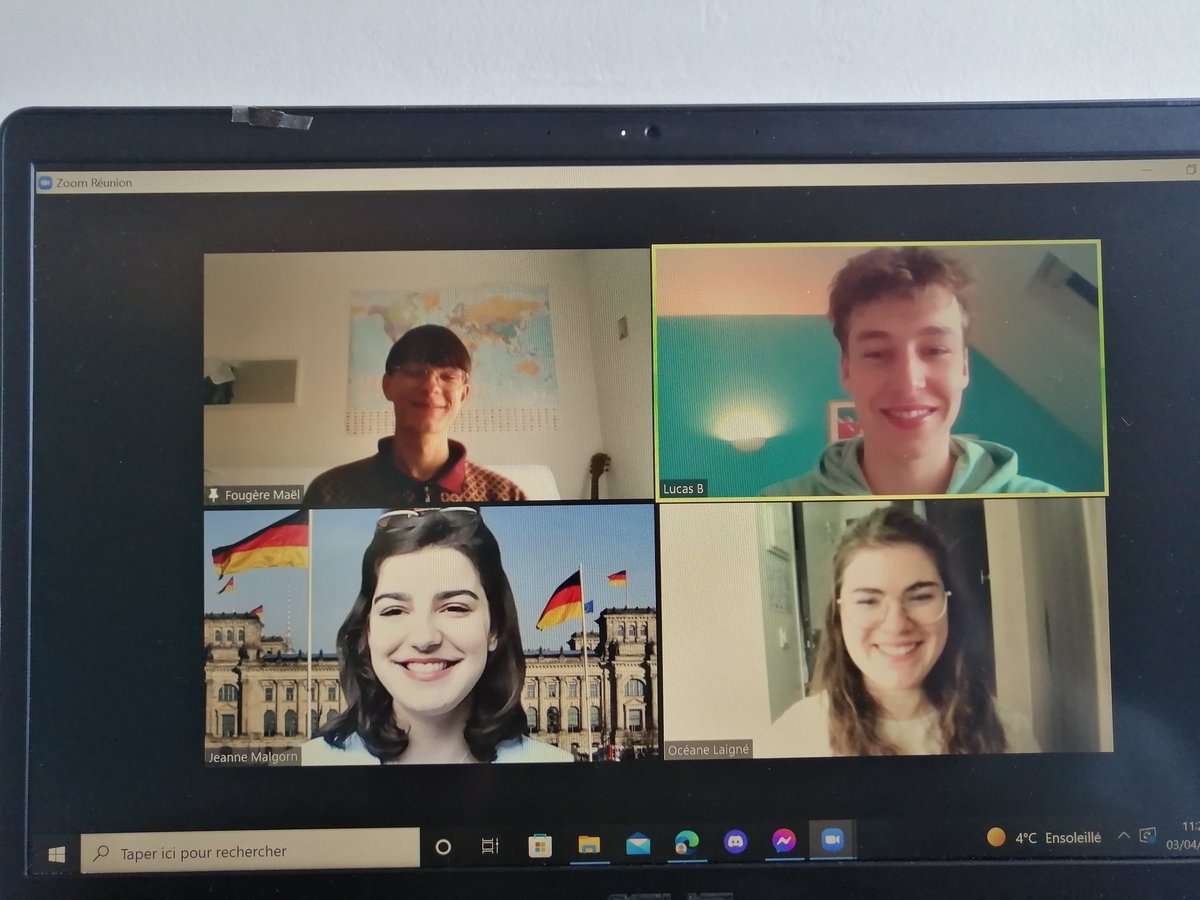 SimuACF_AL's tweet photo. Les représentants des Pays-Bas et de l'Allemagne se sont rencontrés aujourd'hui pour réaffirmer une amitié de longue date et concrétiser une volonté commune, celle d'avancer main dans la main pour le futur énergétique de l'Union.
🇩🇪🤝🇳🇱 https://t.co/0nHZXybZ48