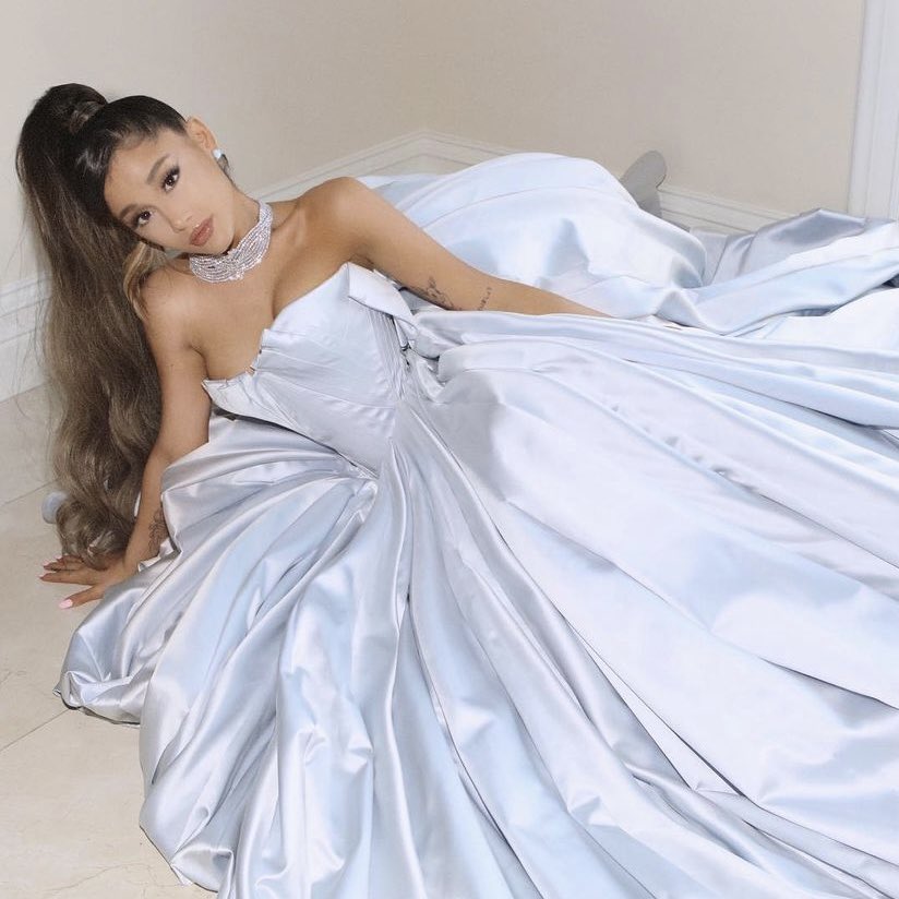 Ariana Grande Charts | Fan Account tweet media