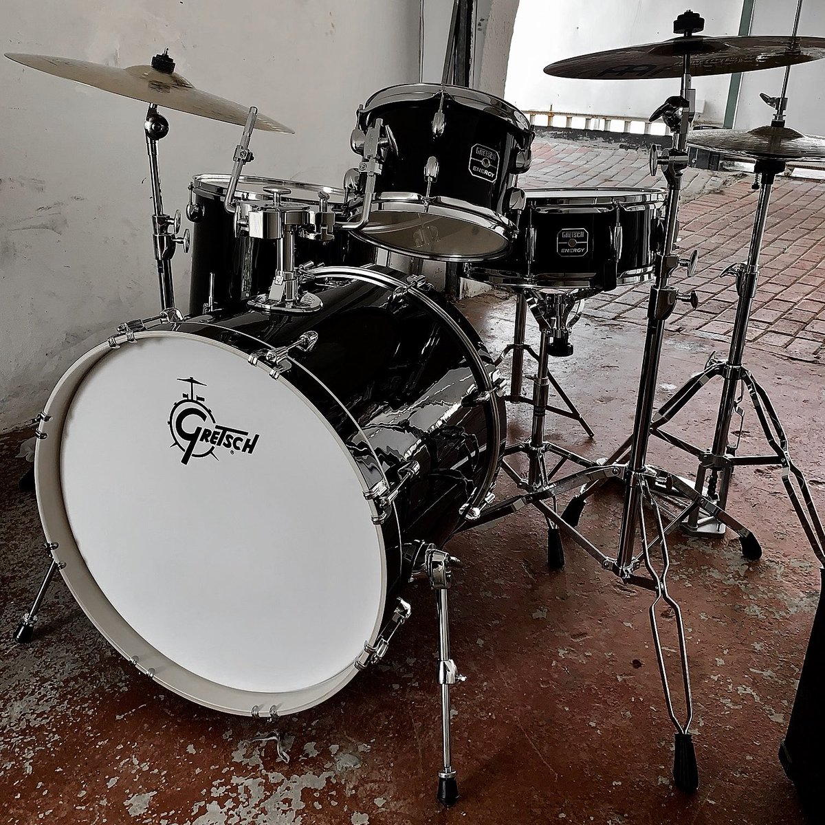 kingkhethiwe's tweet photo. Welcome to the family Beast 🥺🖤 #mybaby #gretschenergry https://t.co/AnetgRI2IL