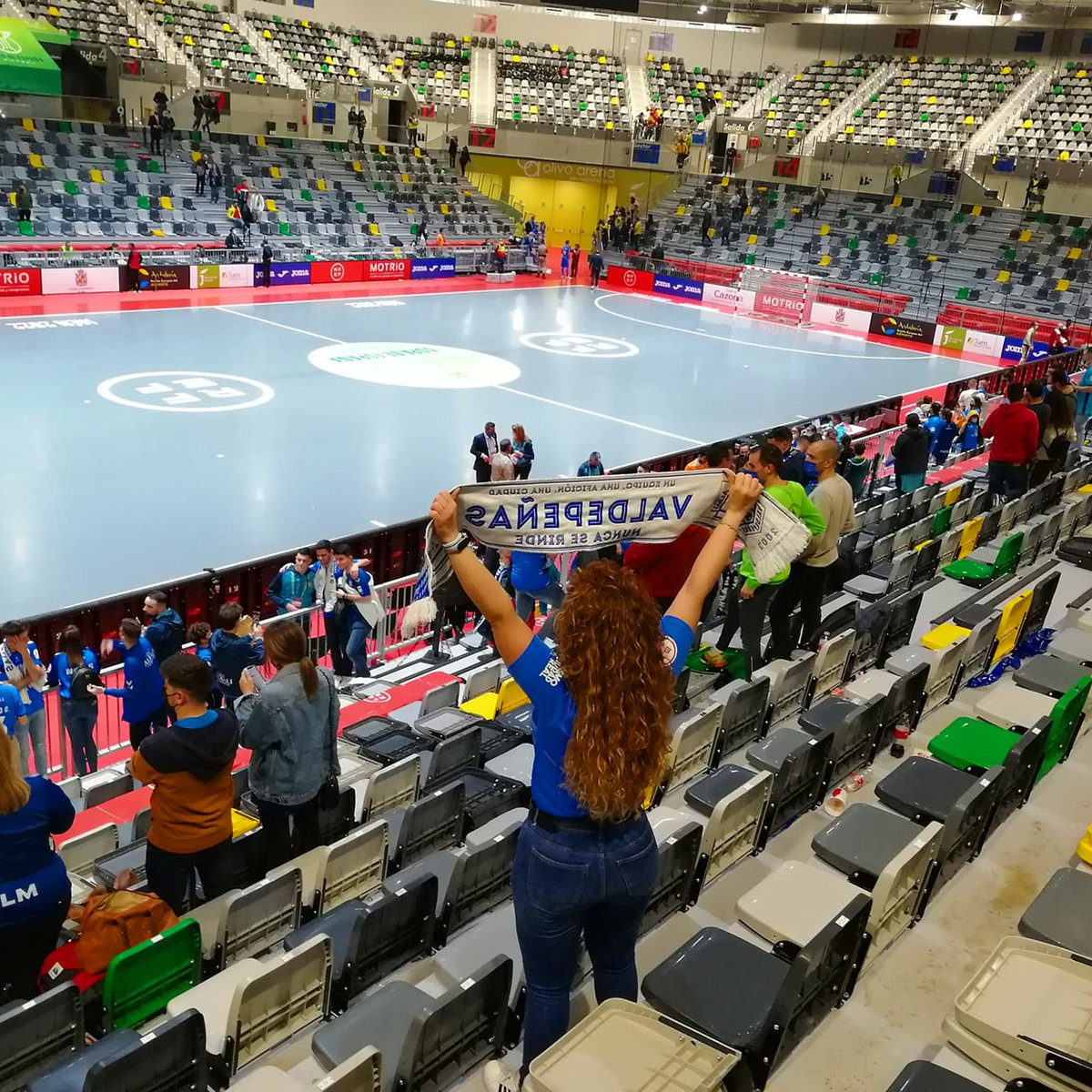 Maria 🦁 tweet media