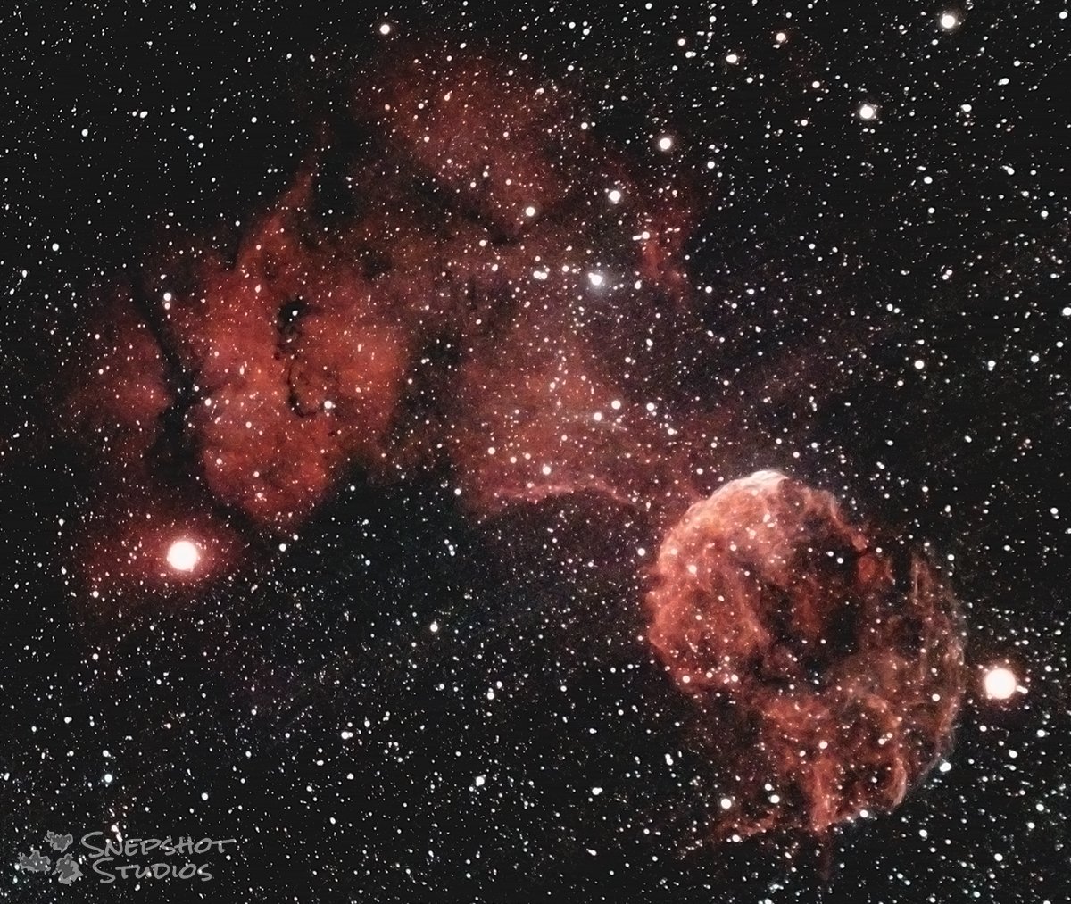 snepshots's tweet photo. Latest #Astrophotography result posted on this #AstroSunday:

Jellyfish Nebula (IC443) and the neighboring nebula Sh249

3.0hrs total exposure time https://t.co/lbvBY25Io9