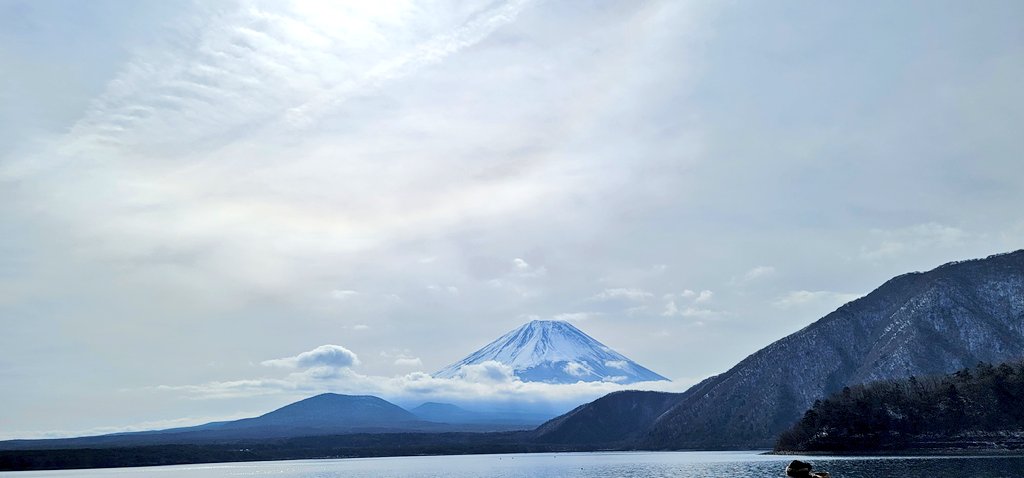 CampSilenthill's tweet photo. 初浩庵キャンプ場！
トリポット試してみたけど快適すぎた
#浩庵  #トリポット https://t.co/Fhh1qFe7as