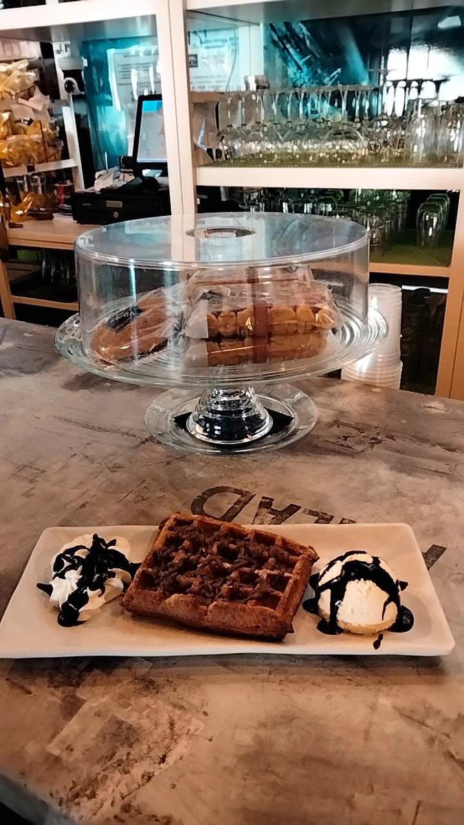 Bask3Tbar's tweet photo. Un gofre es buena elección a cualquier hora del día 🤩🤍🧇 #bask3tbar #gofres #malaga https://t.co/ZScPdwqNLT