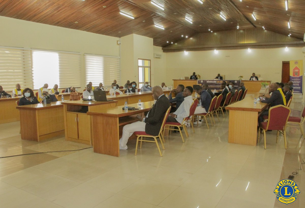 mathymav's tweet photo. Séminaire #Region25
#LionsClubInternational
Humaniste et engagé.
#Mathymav
#ChezMoiAuCongo https://t.co/66dkmSLYfR