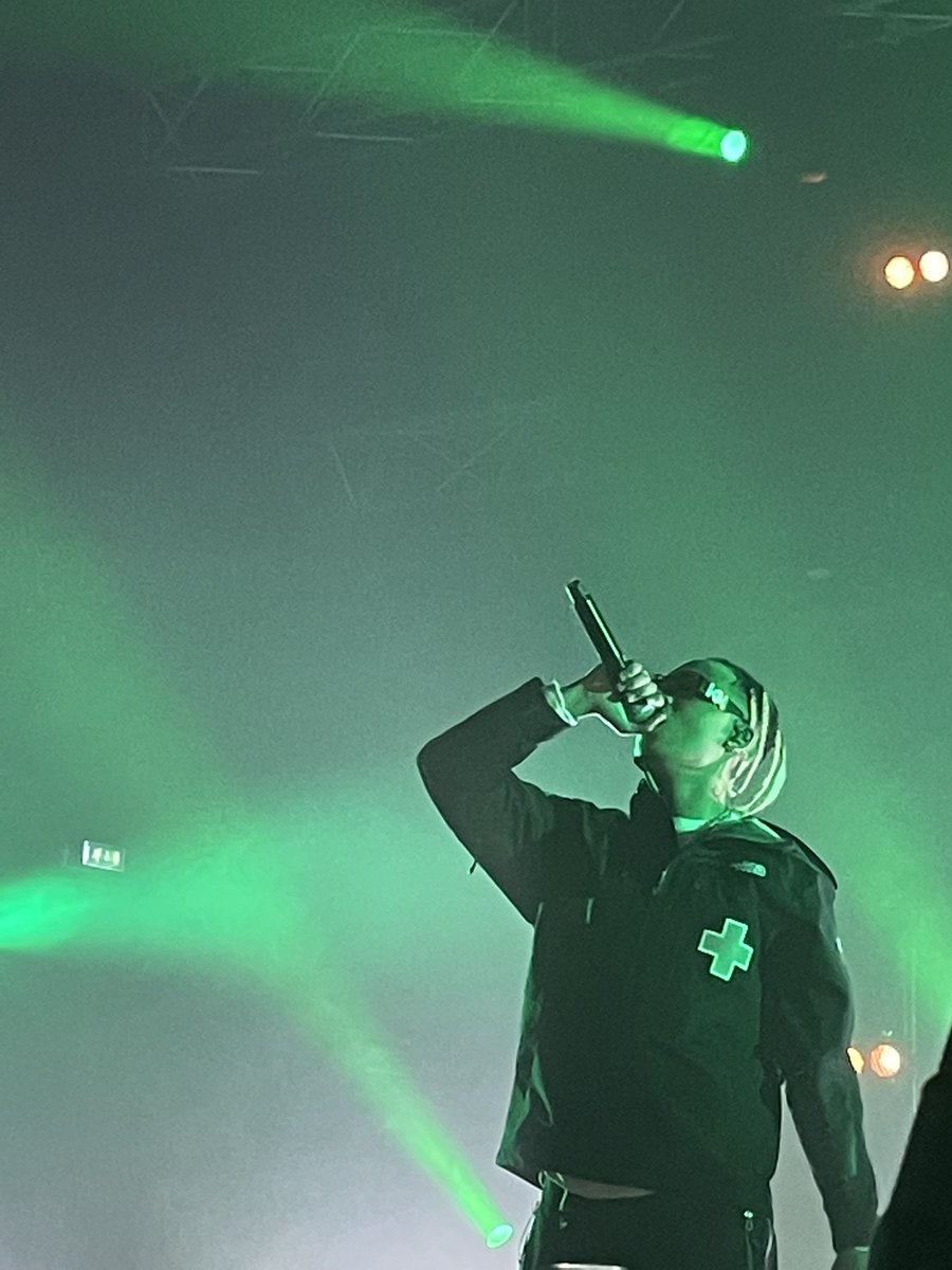 antoine_gdln's tweet photo. Quelques photos d’Oboy hier soir 🏴☠️✨
La Cartonnerie, Reims 📍
#oboy #nocrari #reims https://t.co/S9mmVtlE23