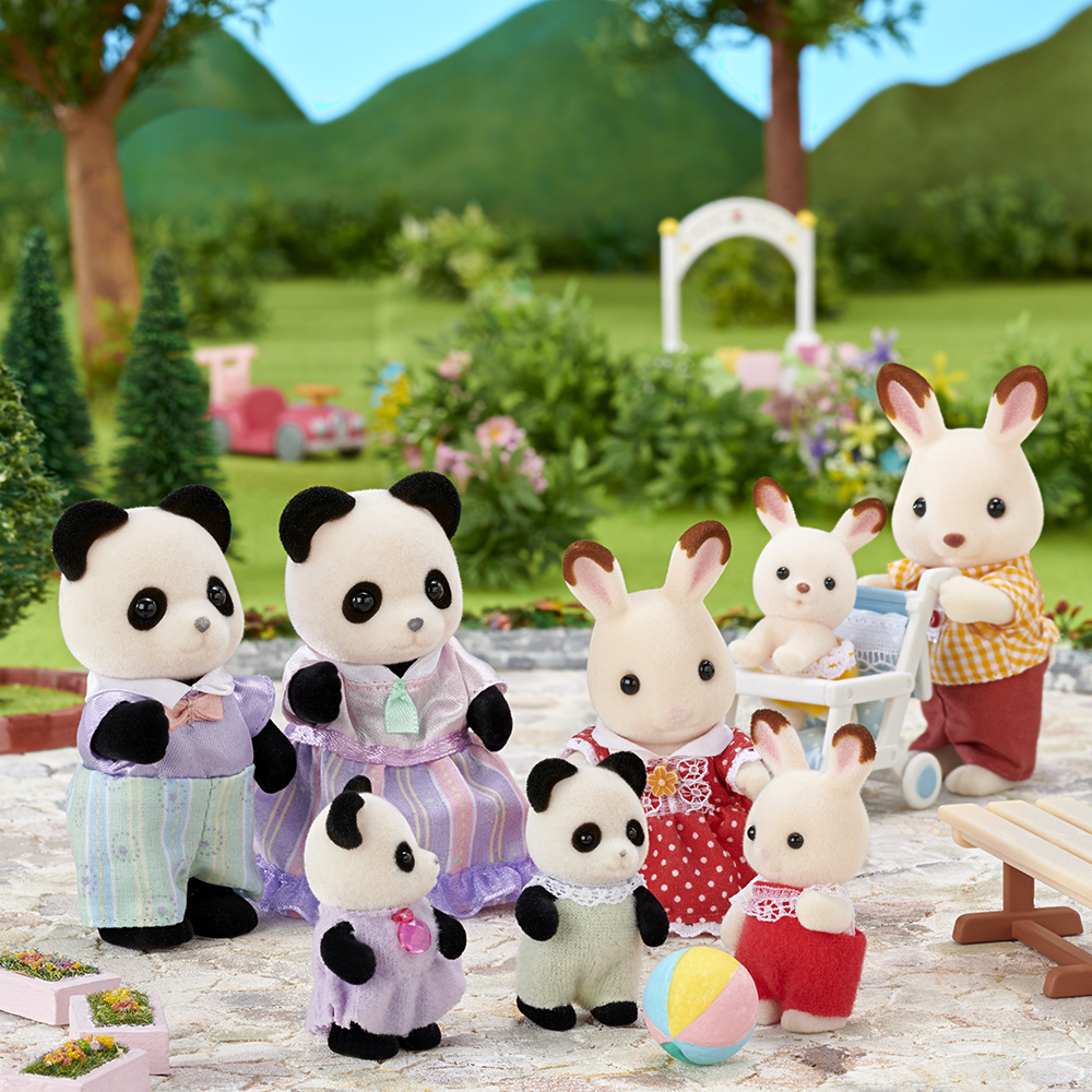 Sylvanian Families Panda Family 19