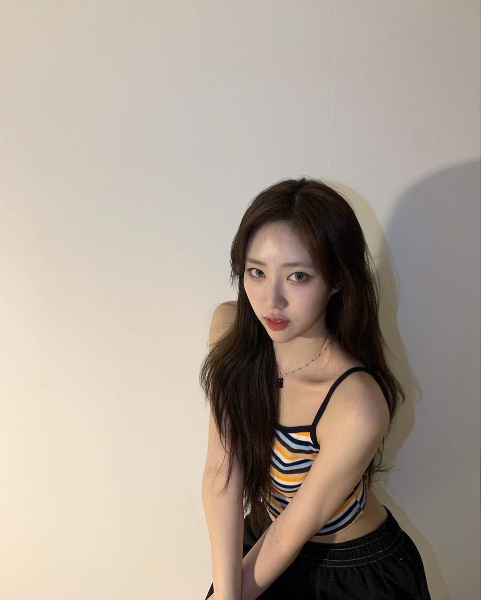 ahga7melody's tweet photo. Biraz da bu gΓΌzelliΔi konuΕalΔ±m π₯Ίπ§‘
#μ±μ #CHAEA #λ λμ€νμ΄ #REDSQUARE #RSQ https://t.co/CxlsNwsJUs