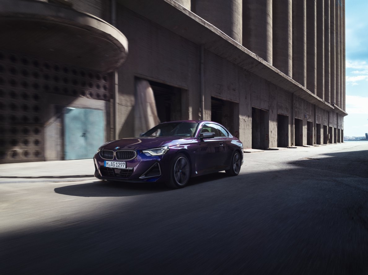 The new BMW 2 Series Coupé combines traditional BMW coupé elements with contemporary design details to really stand out. 

Along with this, the rear wheel drive architecture provides a thrilling driving sensation.

#BMW #The2 #LuxuryCars