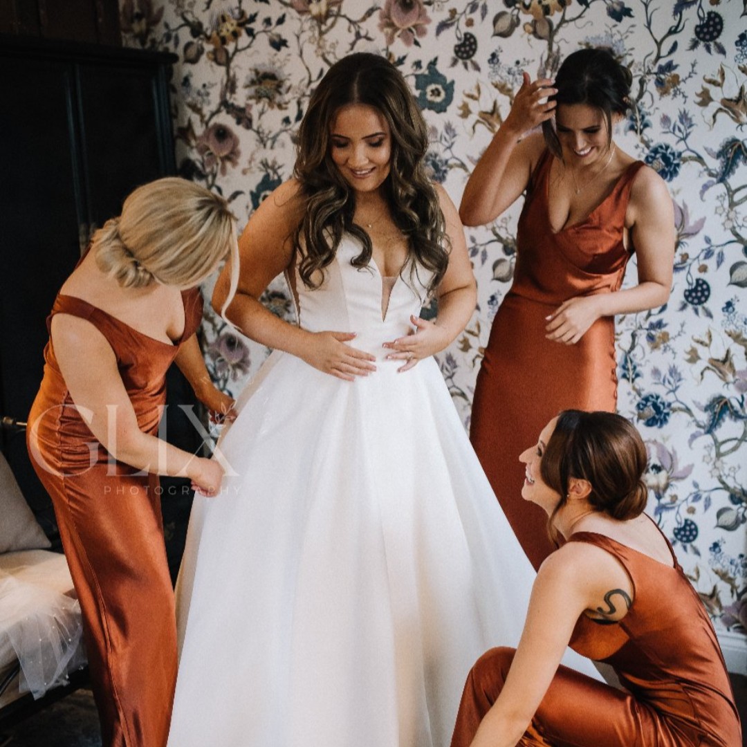 Bridal Squad Goals ❤️

📸 @glixphotography_weddings #bride #bridalsquad #bridalsquadgoals #bridesmaids #bridalparty #bridetobe #wedding #weddingday #manorhousehotel #manorhousewedding #2022bride #2022wedding #2023bridetobe #2023bride