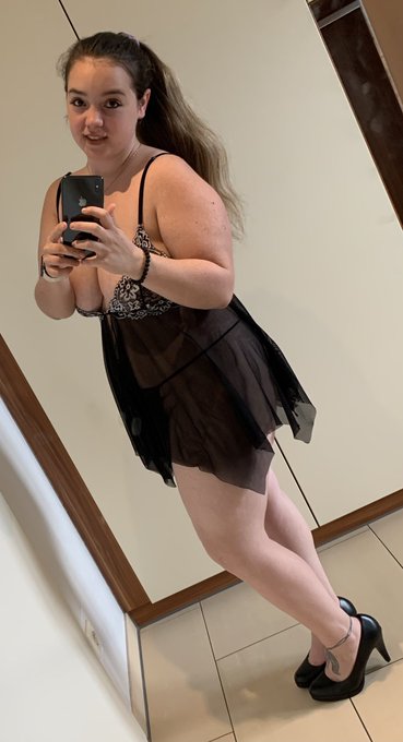 Ab heute wieder videocall auf Whatsapp m&ouml;glich 😉 wer gemeinsam Spa&szlig; per Videocall haben m&ouml;chte kann sich<a href="/tag/teen"class="tags"><span>#teen</span></a><a href="/tag/camgirl"class="tags"><span>#camgirl</span></a><a href="/tag/bestfans"class="tags"><span>#bestfans</span></a><a href="/tag/besuchbar"class="tags"><span>#besuchbar</span></a><a href="/tag/amateurgirl"class="tags"><span>#amateurgirl</span></a>
