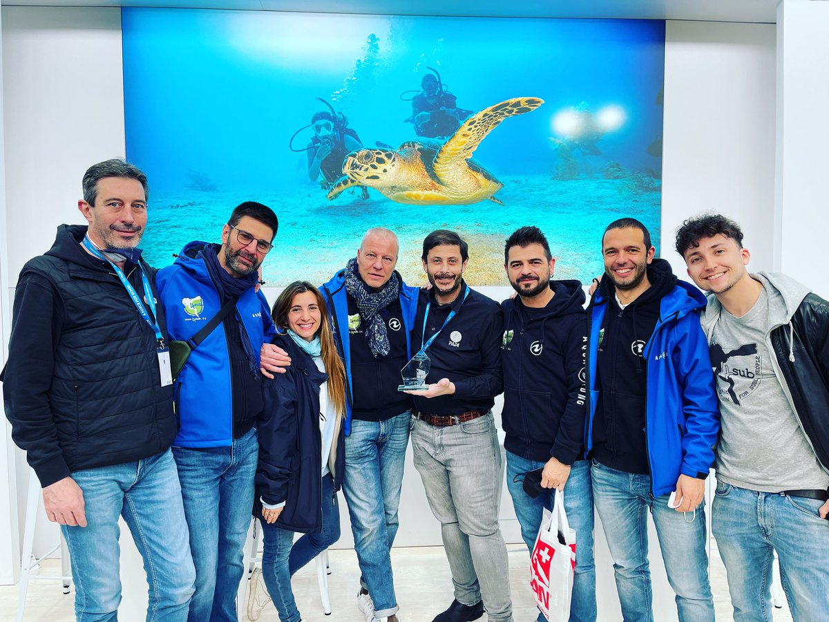 WeDiveitalia's tweet photo. Grazie a tutti lo staff di @4sub per aver contribuito a una costante crescita @paditv #4sub #eudishow #padi #passion #life https://t.co/LPPE8cOaOE