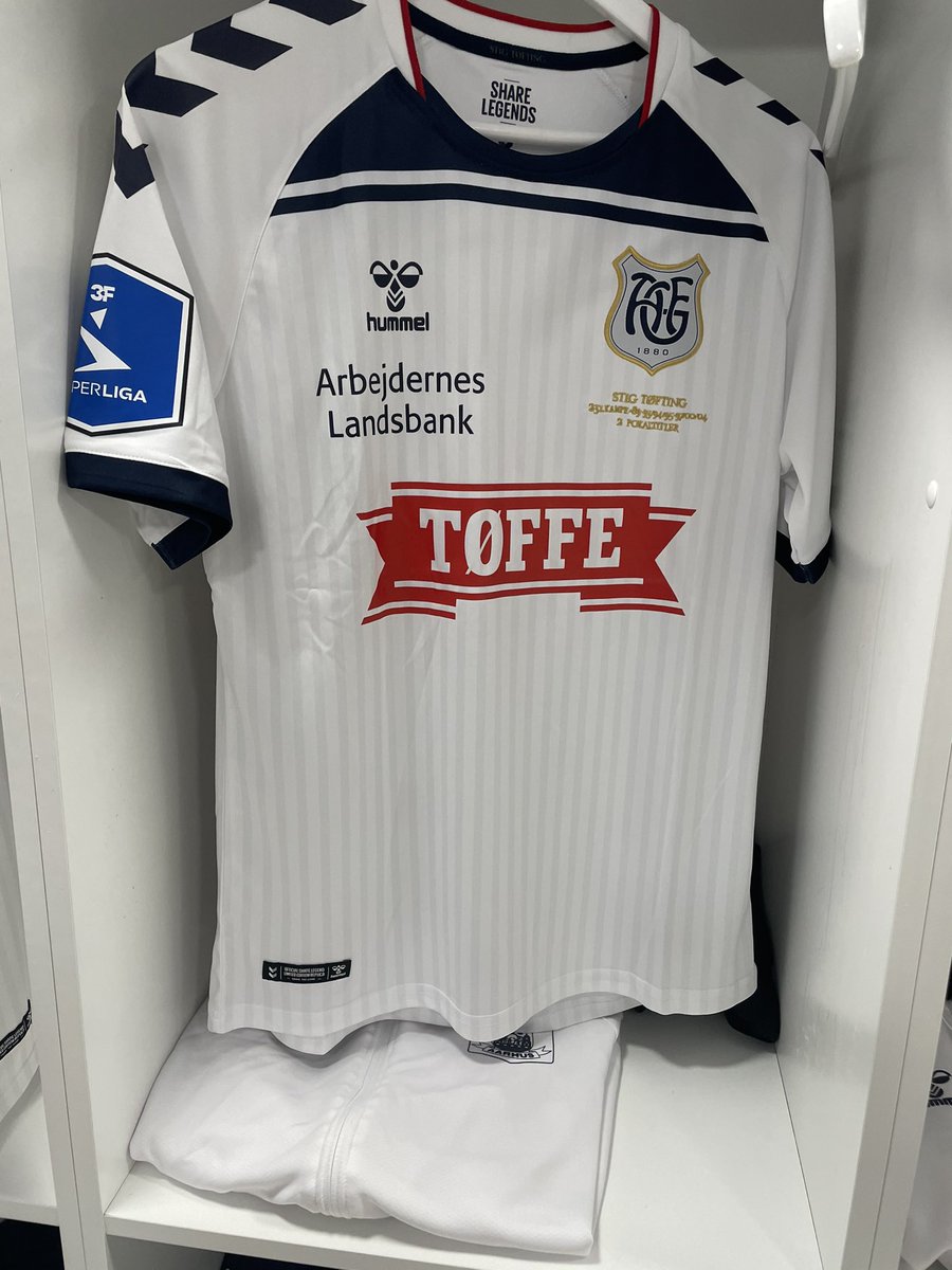 Legendetrøjen er klar ⚪️👍 #ksdh #agfvb