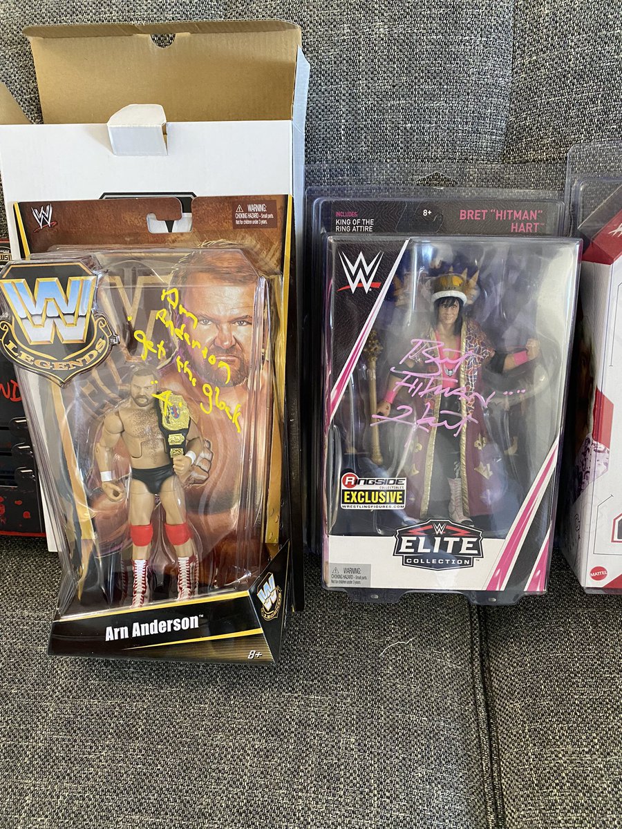 TheMidCardMarks's tweet photo. Insane haul @wrestlecon this year..all staff were extremely helpful and friendly..great way to start Wrestlemania Saturday! https://t.co/F4O781xhBF