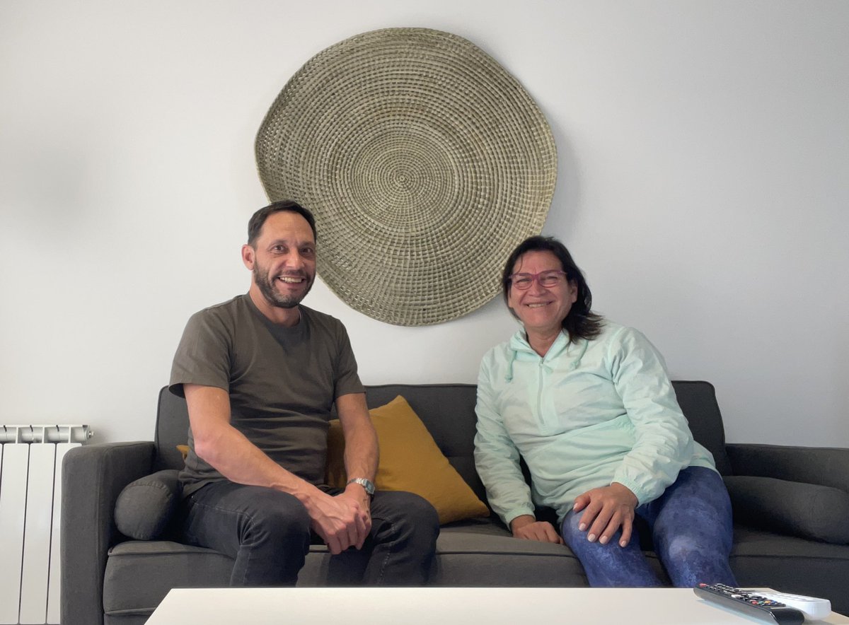 maxiferraro's tweet photo. Una alegría volver a encontrarme y charlar con Vicky Arriagada, referente y activista del colectivo Trans de Neuquén y militante de nuestro partido. Gracias por tu compromiso, por estar siempre  y por no bajar los brazos en la lucha por los derechos e igualdad real. https://t.co/XWSX69Wu19