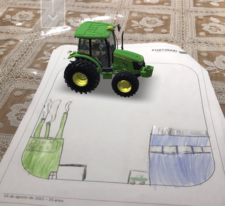 SouzatiagoSouza's tweet photo. Yes my Daughter likes my job, her homework’s #JohnDeere #Unimil @JohnDeere @JohnDeereBrasil @unimilbrasil https://t.co/z6xatOk66G