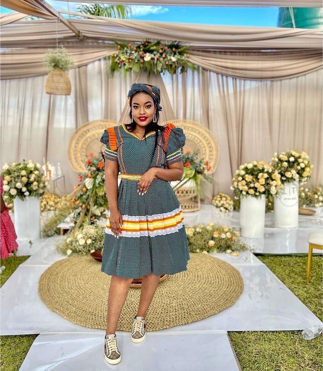 sepedi_bapedi's tweet photo. Kgošigadi @bawinile_dibakwane
#mopedi #sepedi #sepediattire #proudmopedi #sepeditraditionalattire https://t.co/jPkzoLdMPV