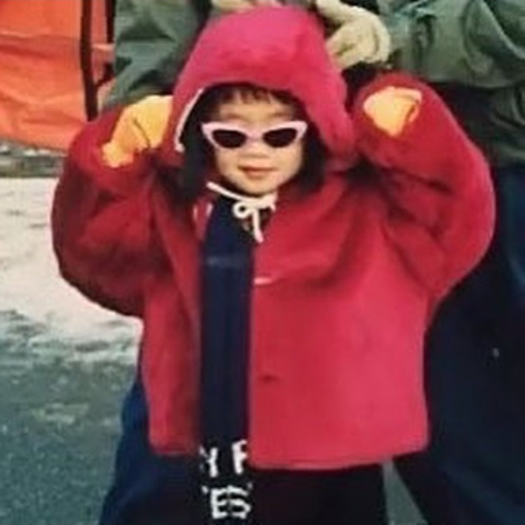JSYuyeonQ's tweet image. Minnie spoiled the "Tomboy" choreo since she was a kid