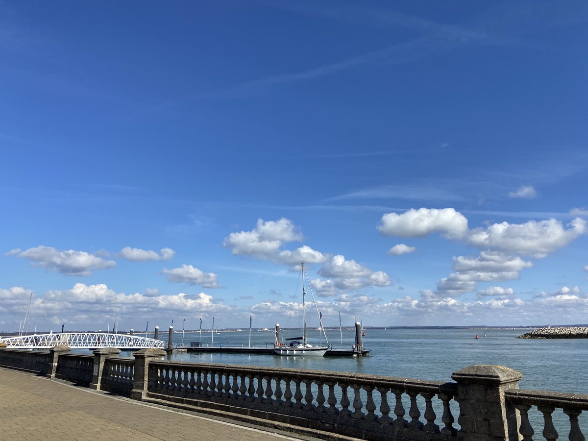 saracscurran's tweet photo. #CowesLife https://t.co/X9XKuPPZK6