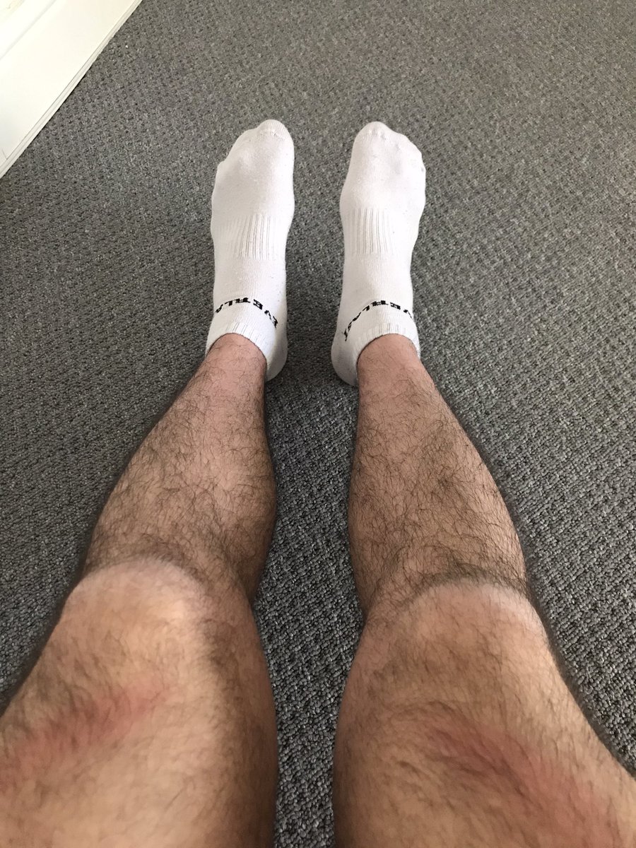 letmeseduce1995's tweet photo. Worship me? Retweet this pic for a follow and a message.       #RETWEEET #legs #socks #horny https://t.co/njsf93SivO