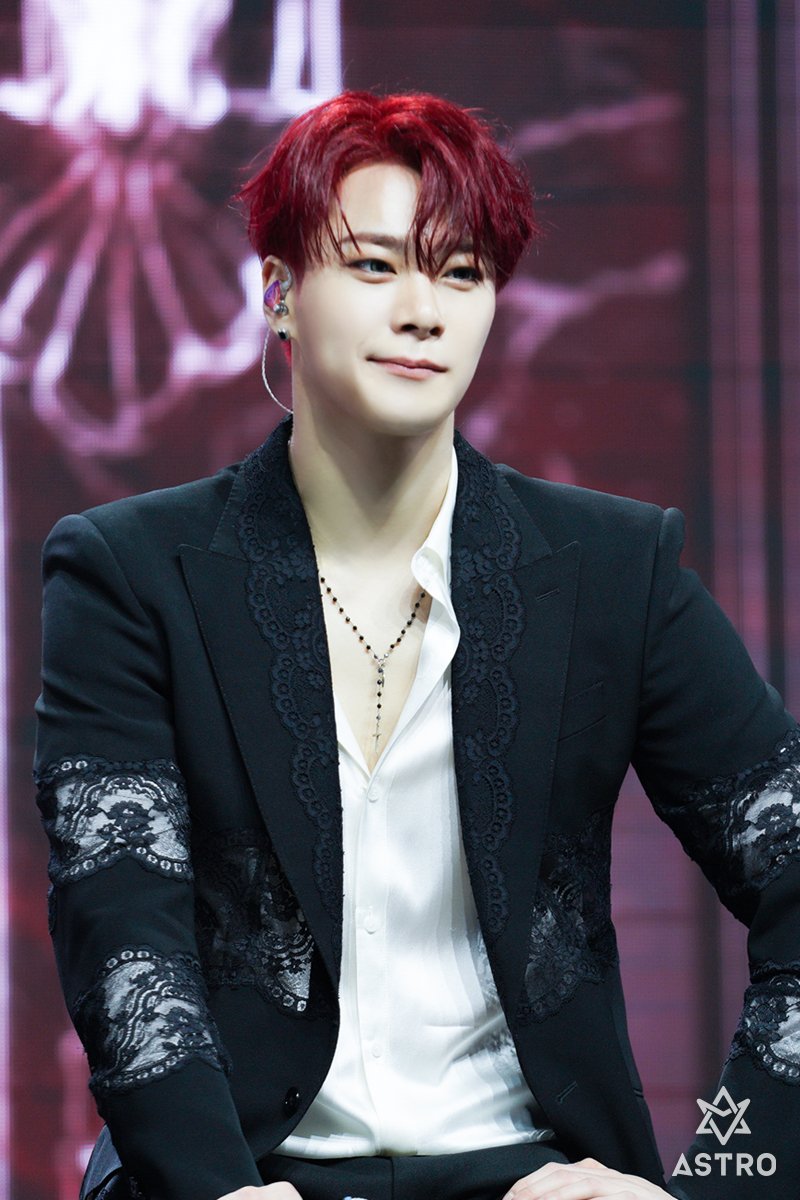 Support_MOONBIN's tweet photo. #MOONBIN on #ASTRO FANCAFE UPDATE: 2022.03.27

" Moonbin &amp; Sanha (ASTRO) 2nd Mini Album <REFUGE> COMEBACK SHOWCASE Behind-the-scenes " 

#ASTRO #아스트로 
#문빈 #ムンビン #文彬 

[1/2] https://t.co/egUqvOJSXS