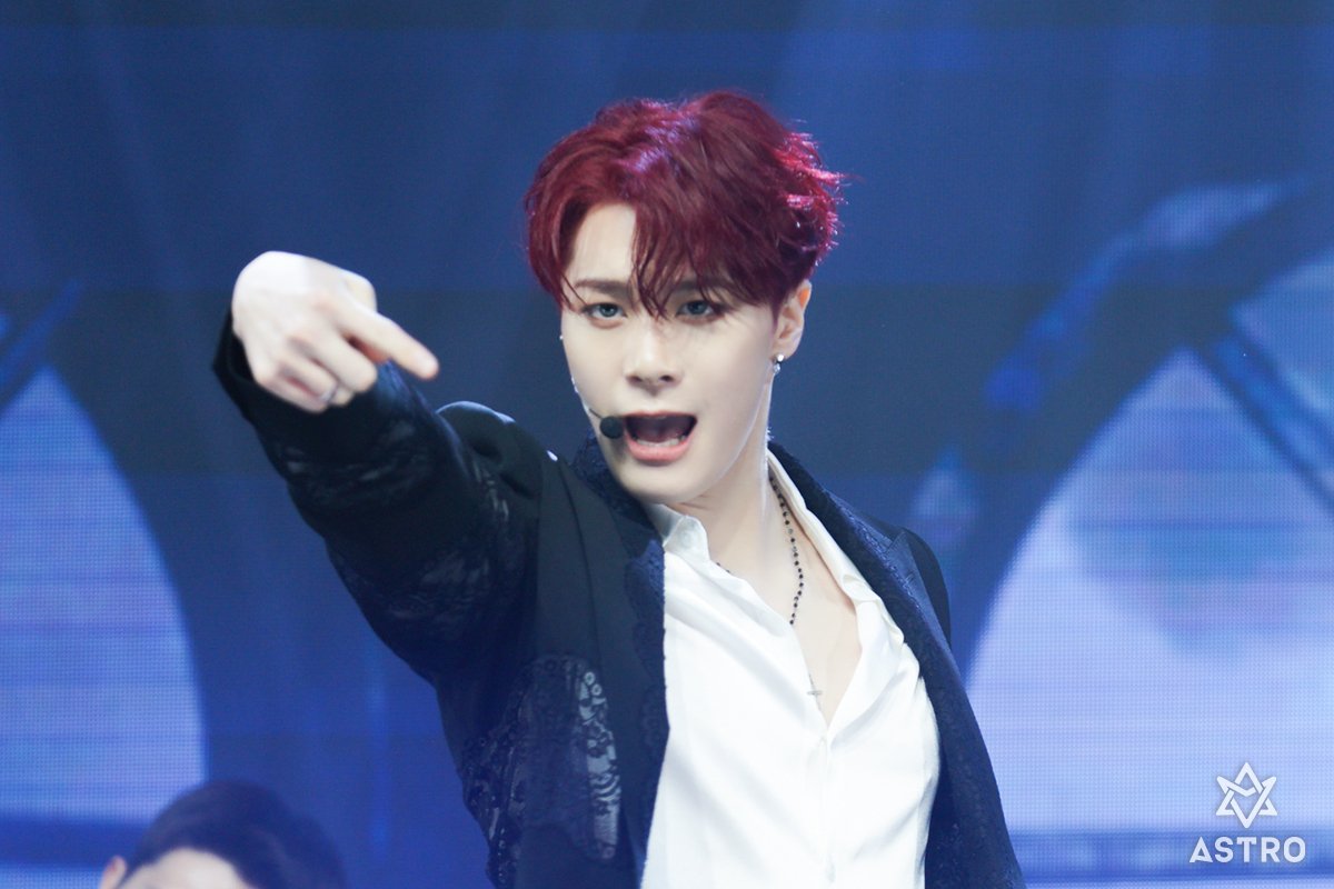 Support_MOONBIN's tweet photo. #MOONBIN on #ASTRO FANCAFE UPDATE: 2022.03.27

" Moonbin &amp; Sanha (ASTRO) 2nd Mini Album <REFUGE> COMEBACK SHOWCASE Behind-the-scenes " 

#ASTRO #아스트로 
#문빈 #ムンビン #文彬 

[1/2] https://t.co/egUqvOJSXS