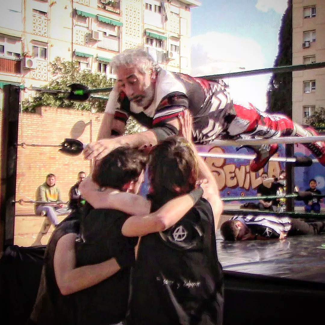 andaluciawrestl's tweet photo. 🛣 Resultados Camino a la Gloria 🛣

💚 @sewastiles retiene título frente a @MaxDangerSEW
⚪ Marquez vence a @Jonnhy_SCW
💚 Decadencia con (@MrPaque y Alex Baher se impone a @Sew_Niebla y @TheActualDeimos. https://t.co/nGQLSBAdqE