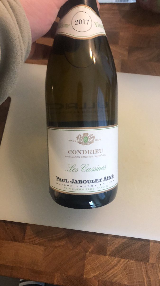 mdago87's tweet photo. #france #rhone #whitewine #condrieu #pauljaboulet #lescassines #viognier #delicious #nicedrop #ripeapricots #floral #creamystart #freshness #balance 🇫🇷🚀 #skrei #mashedsweetpotatoes #mango #safransauce #weekend #enjoy @jebdunnuck : whats your rating for this drop? https://t.co/inEIrP8MAT