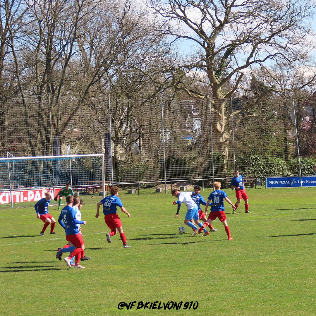 VfBKielvon1910's tweet photo. Wir gewinnen unser gestriges Testspiel gegen den TSV Russee mit 4:0 (2:0). Die Tore erzielten Marc Zeller (10., 86.), Daniel Fischer (34. ET) und Nicklas Nath (75.).
___________
#vfb #kiel #vfbkiel #vfbkielvon1910 #nurdervfb #ndvfb https://t.co/oMenYfpFov