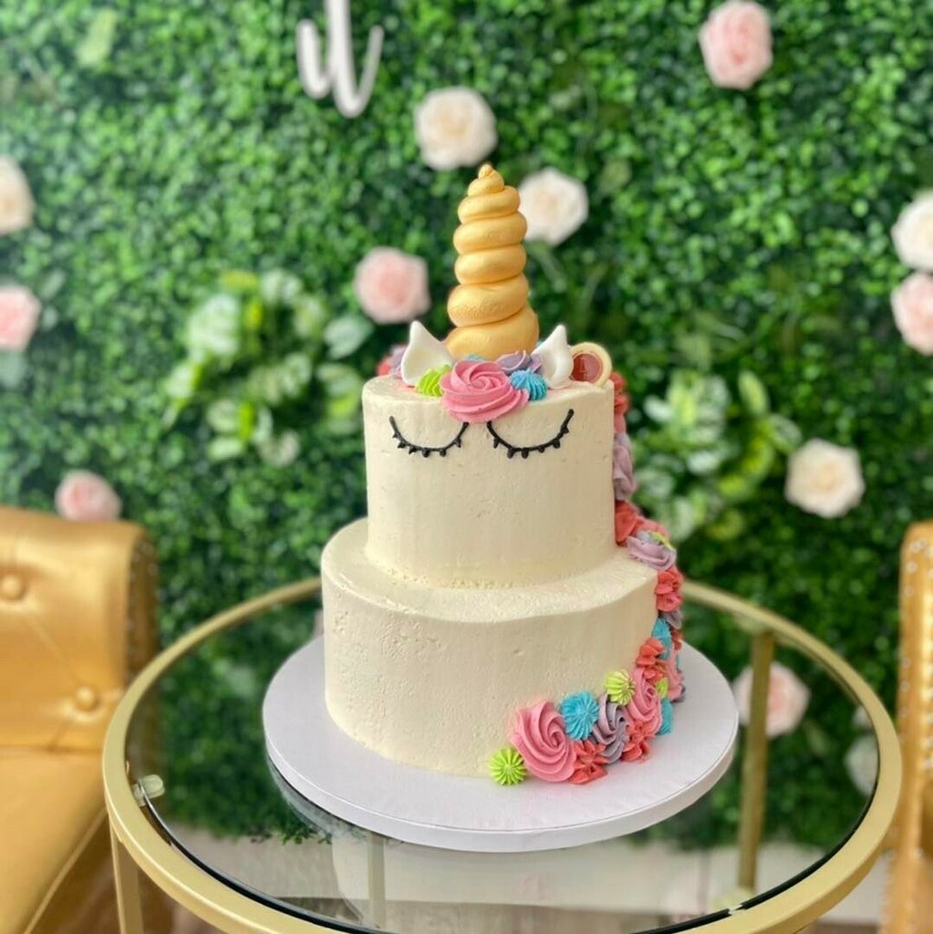 DailyPasteleria's tweet photo. Este unicornio cake es enorme y nos encanta 😍

Visita nuestra página web 👇
https://t.co/AZgF8uvdVz https://t.co/SAE6wVp150 https://t.co/IxhkrntRqK