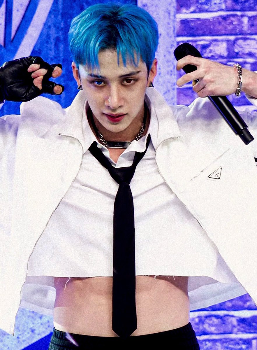 Feel today is way hotter than yesterday, but I'm not sure if it's the weather or me.