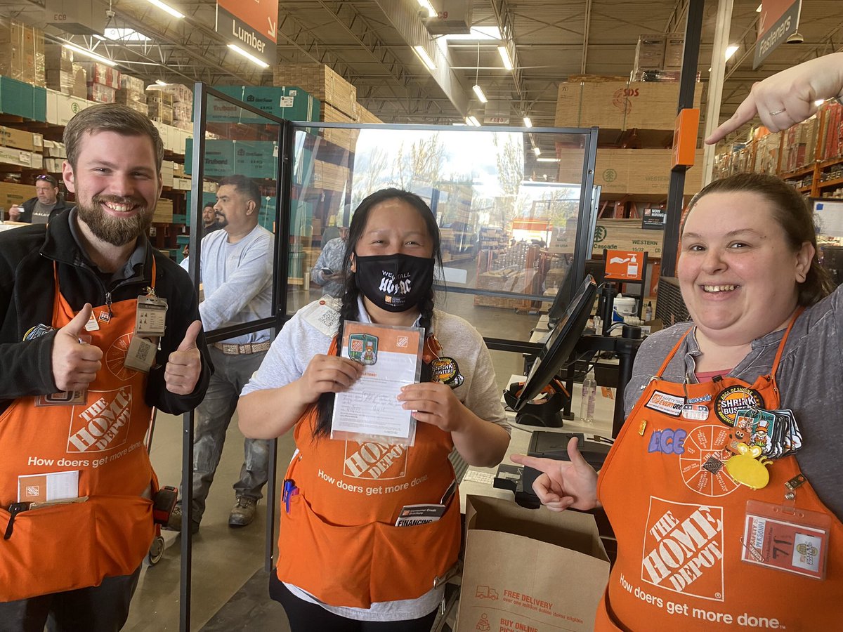 Angie Henderson (@angiejhen) on Twitter photo Hardware Associate Jason noticed the consistently excellent GET behaviors shown by cashier Bao and said “she deserves a Homer”. You bet she does! Love it when associates see the best in one another. <a href="/KenNorrisTHD/">Ken Norris</a> <a href="/jamesonb4017/">JamesonB4017</a> <a href="/DepotLuke07/">Luke Pfaendler</a> <a href="/LASTHD4017/">Larry Soesbe</a> Hardware Associate Jason noticed the consistently excellent GET behaviors shown by cashier Bao and said “she deserves a Homer”. You bet she does! Love it when associates see the best in one another. <a href="/KenNorrisTHD/">Ken Norris</a> <a href="/jamesonb4017/">JamesonB4017</a> <a href="/DepotLuke07/">Luke Pfaendler</a> <a href="/LASTHD4017/">Larry Soesbe</a>