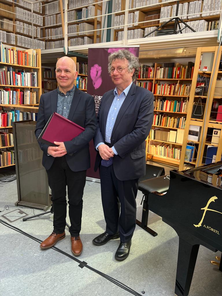 Wir gratulieren Frank Witzel zum Erich Fried Preis 2021 💐 #friedtage22