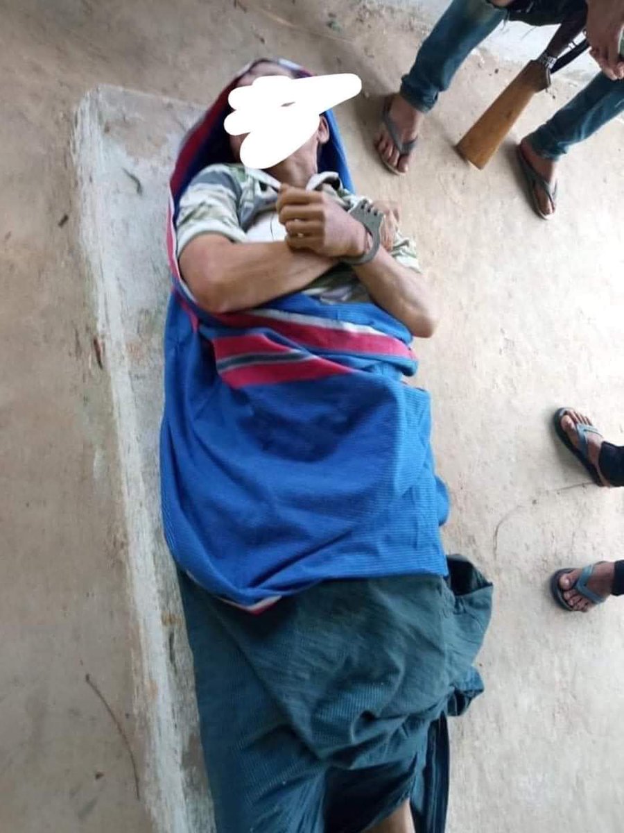 TheChindwin's tweet photo. Two #civilians were shot dead by #Myanmar #military in the southern region of the country as the junta army is advancing in the area for operation at Thayetchaung Township of #Dawei district in #Taningtharyi region on 02 April 2022. 

Photo/ CJ https://t.co/MUBkIOTY63