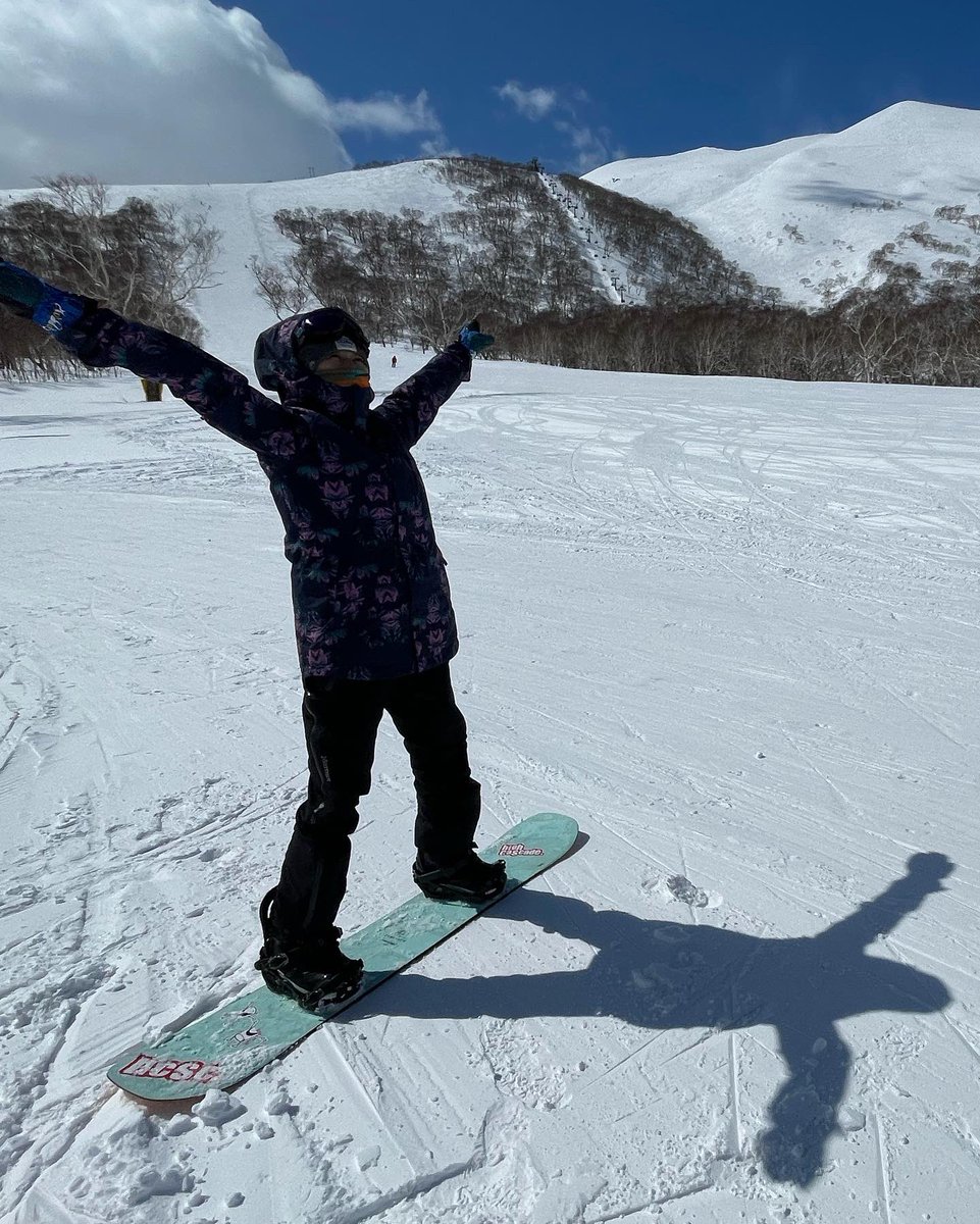 maki_jugah's tweet photo. Snowジュガの写真。

昨日、コケてお尻強打…
痛みが引くまで、安静。
エクササイズはおやすみ。

#ジュガ
#jugah
#美の祭典
#朝活
#ジュガフード
#若返り
#バックエイジング
#抗酸化生活
#セルフ整体 https://t.co/sWzcY3lmlE