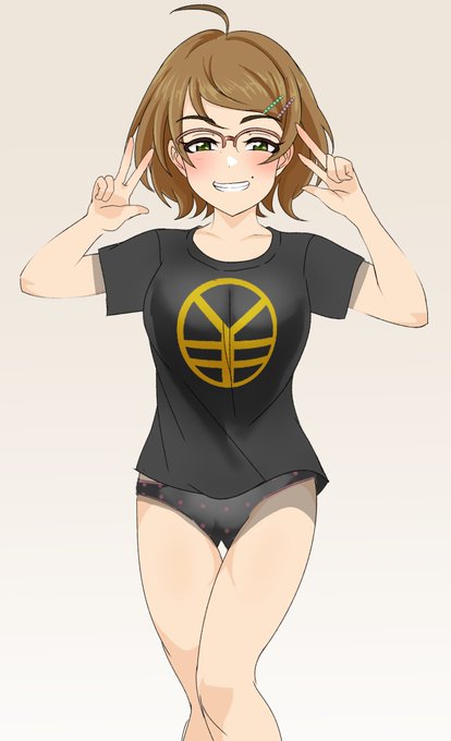 ぱんつ注意
亜子ちゃんの¥シャツを即興だけど着せてみた! 