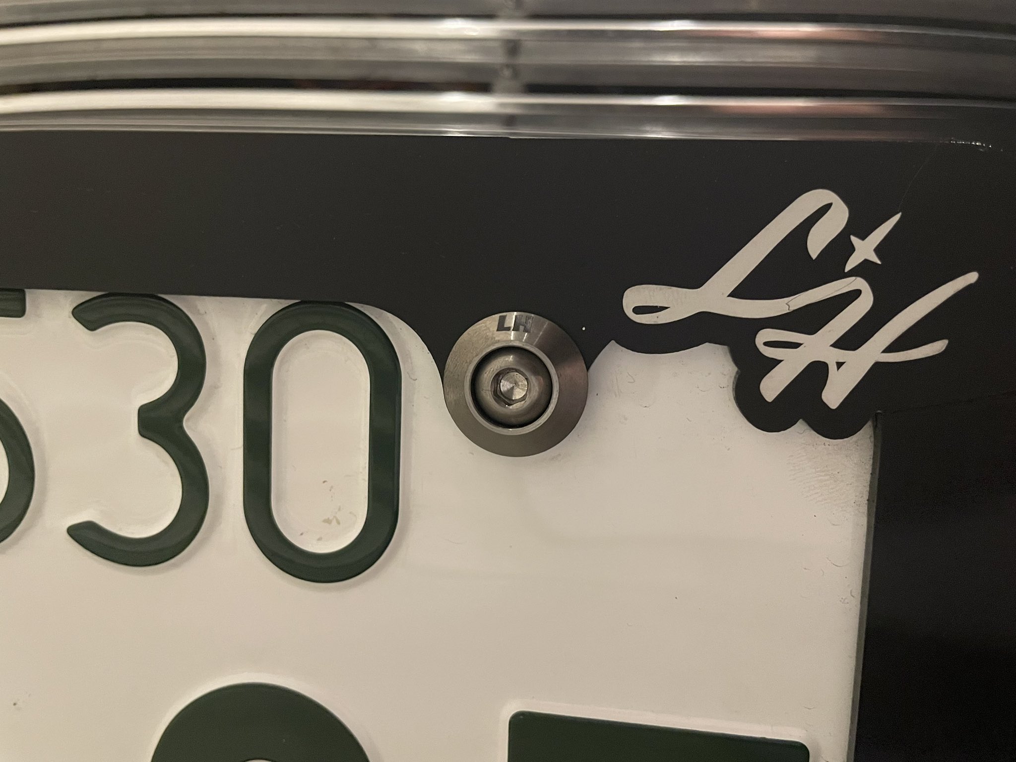 likehell JPナンバー フレーム ライクヘル （Gooichi × LikeHell