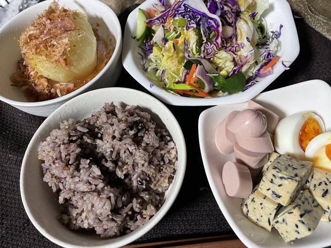 ご飯モリモリ、メメントモリ! 