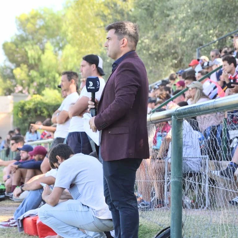 PabloAlonso84's tweet photo. Sábado ovalado en Mendoza 📺🏉
3era fecha de la @URCrugby.  @LosTordosRC 36 - 25 @LiceoRugbyClub. 
Un lujo compartir con @rulotaquini y Ramiro Penas
Nos seguimos viendo con el rugby del interior por @directvsportsar
📸 Gracias @chinosarda y que lindo verte después de tantos años. https://t.co/D9ucdKbRRL