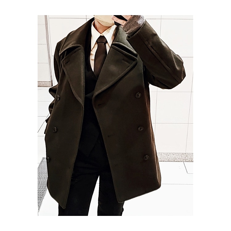 h_sssc's tweet photo. やたら太っちゃった最近の。

スカジャンとスカガウン風ジャケットはRAINMAKER
PコートはUNIQLO +J https://t.co/4XIfOzYioC