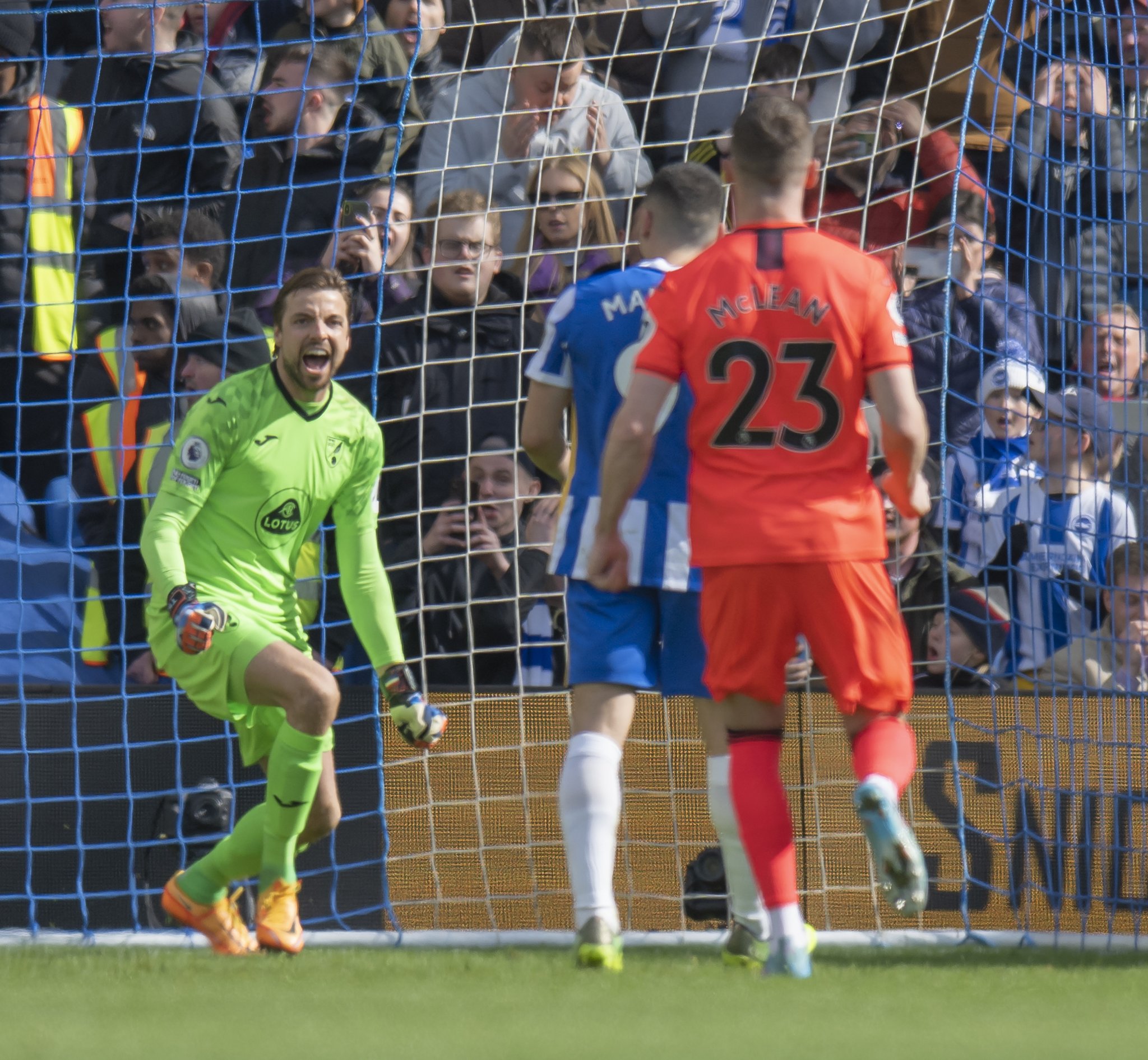 Happy 34th birthday, Tim Krul!    