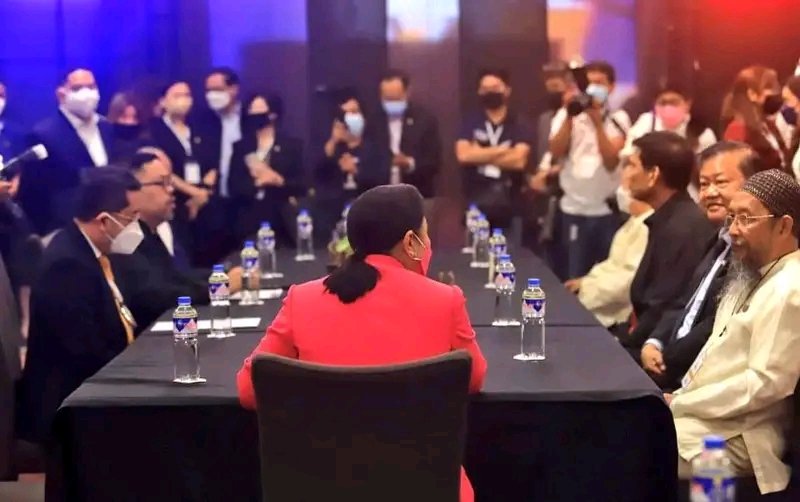 kenjsjsjsjsjsjs's tweet photo. 🕯️ 🕯️ manifesting 🕯️ 🕯️

Madam President Leni Robredo for presidency. 

#PiliPinasDebates2022 https://t.co/hChkwo2ZL0