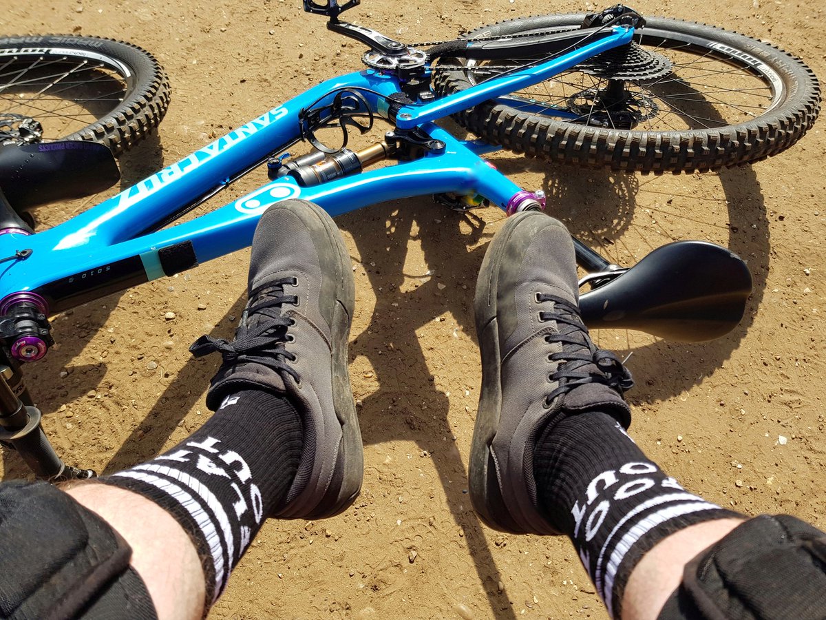 AdamBcars's tweet photo. Bought these sick Can't Quit Cartel socks about a week before trouser season started last year so this is their first outing. Got a PB at the bike park so clearly they work. #FootOut #FlatOut. https://t.co/3UidVP7k5T