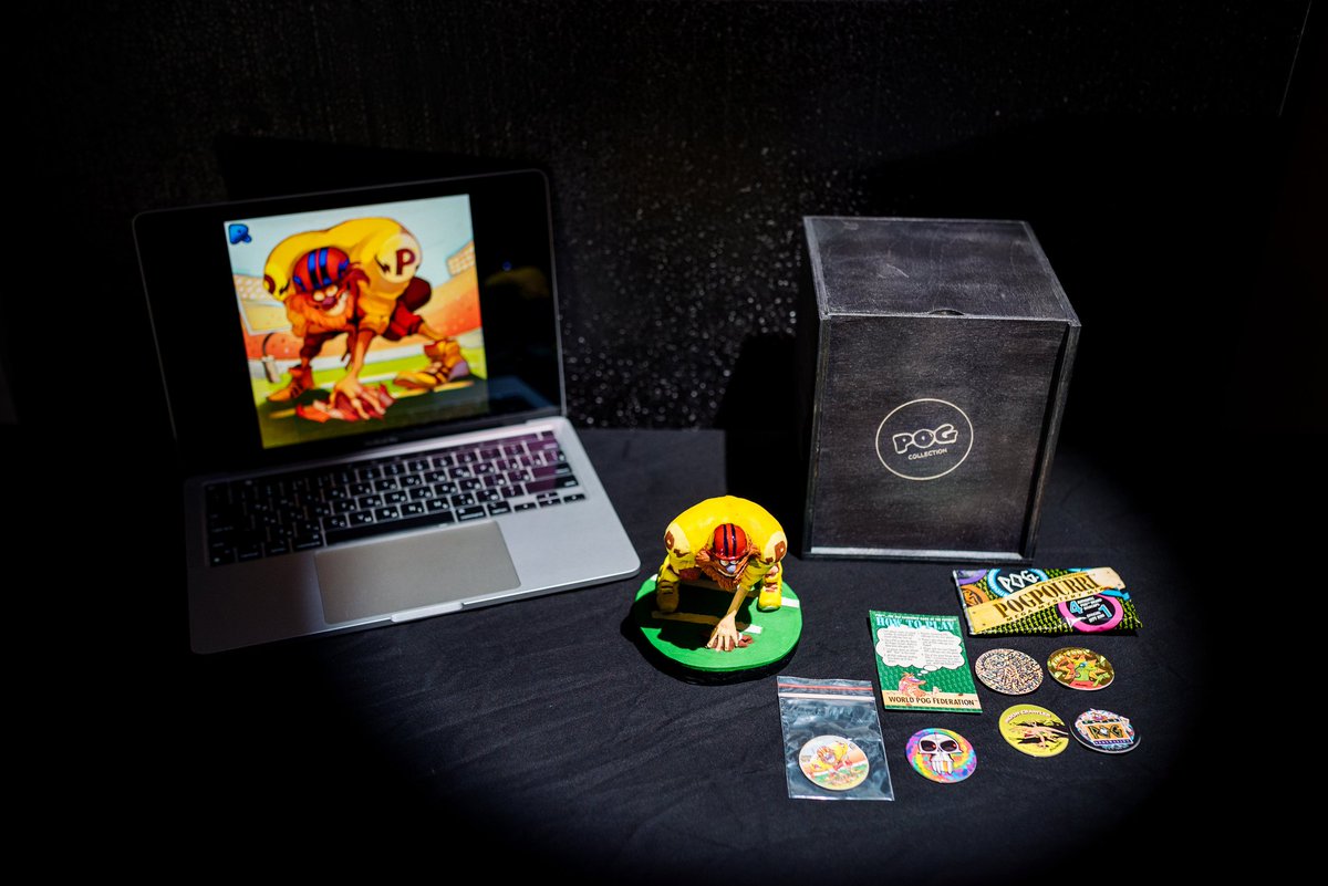 NBbarin's tweet photo. An exclusive collection for true POG fans. All completely handmade: NFT illustration, character figurine, wood box. Also comes with a character chip and a mistery box from the 90's with 4 new chips and a bat ✌️✌️✌️
#OpenSeaNFT #NFT #NFTs #nftcollector #NFTCommunity #NFTdrop #POG https://t.co/ZqpWA6Qmbl