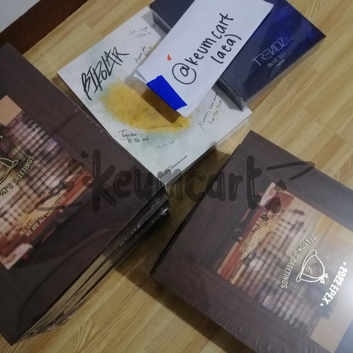 keumcart's tweet photo. [#keumcartarrivals]

batch 1 items (except epex claim #1 and epex claim #8) arrived at my address na. will start uploading condi na sa drive.

thank u so much sa consol ko na super responsive kahit super dami kong tanong <<3 pinakatrusted consol atm! 

#kpminproofs @kpmincart https://t.co/qpxfRTnfdN