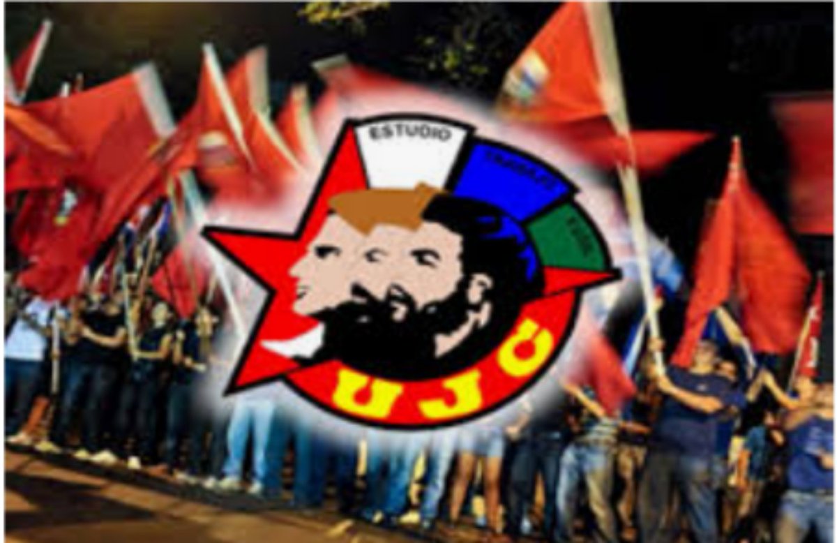 #UJC60 #VamosConTodo 
La juventud cubana abanderada de nuestra sociedad. #SomosContinuidad 
<a href="/DiazCanelB/">Miguel Díaz-Canel Bermúdez</a> <a href="/japortalmiranda/">José Angel Portal Miranda</a>  @dpslastunas <a href="/MINSAPCuba/">Ministerio de Salud Pública de Cuba</a> @ReneGallego3