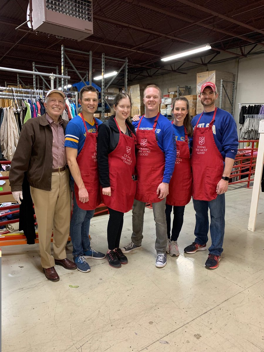 UtulsaAlumni's tweet photo. Attention alumni in Boston, Denver, Kansas City, OKC, San Francisco and Tulsa ❗ TU Day of Service, an opportunity for alumni and students nationwide to give back to their communities, is happening this month in your area. 💙 Learn more at https://t.co/xDghaeSJ8h. #TUDayofService https://t.co/Q0wbNvErVO