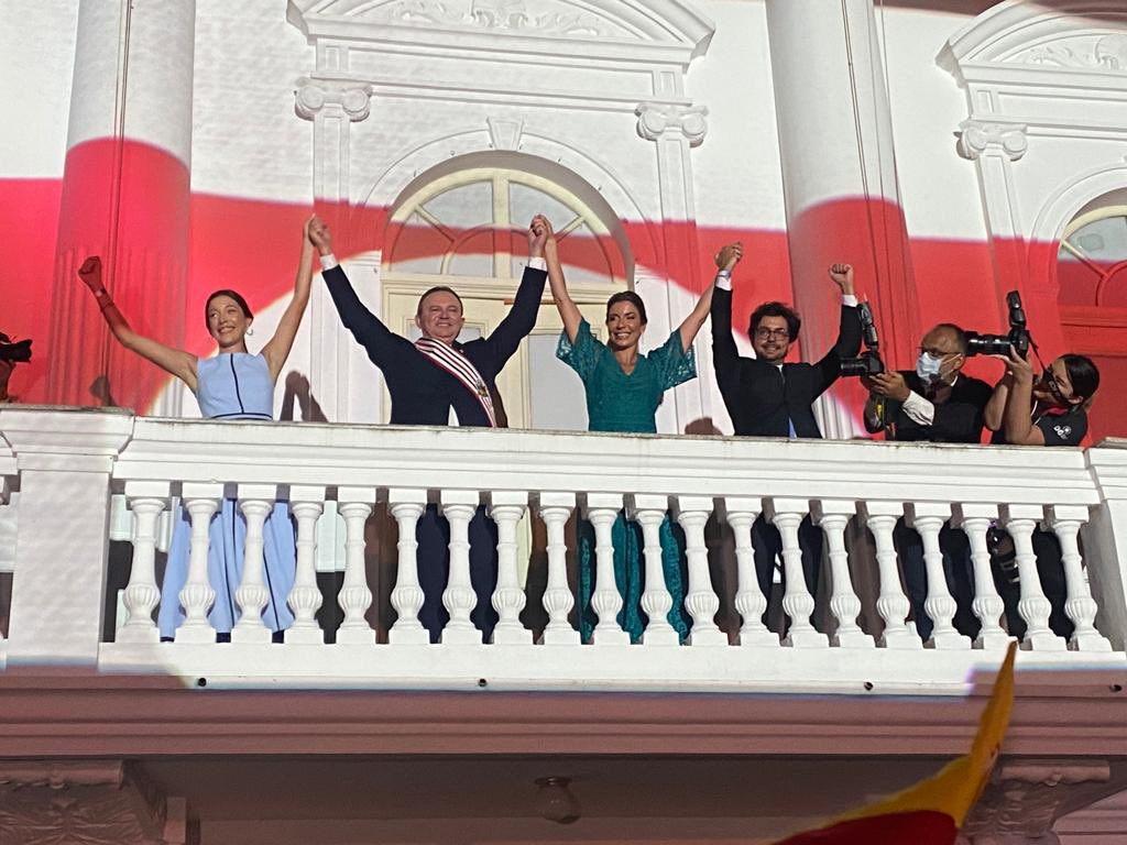 MarcosAPacheco_'s tweet photo. Uma posse promissora, apontando para mais e mais investimentos na área social, no enfrentamento das desigualdades e na política de valorização da municipalidade. Muitas bençãos sobre a gestão do governador @carlosbrandaoma! https://t.co/U3jfqg687Y