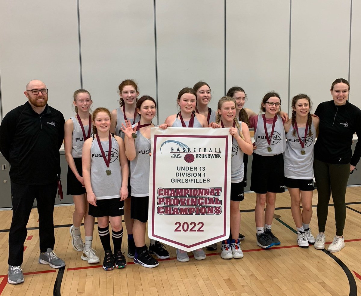 quentingdes's tweet photo. What a Basketball season!! 3 gold medals, a 29-5 record with the most amazing group of girls and parents. They workes incredibly hard all year and came away 3x Champions! The ceiling is high for this group. https://t.co/jEv7r8y4qC