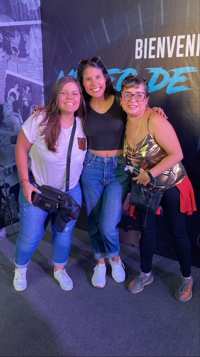 GabyBuada tweet media