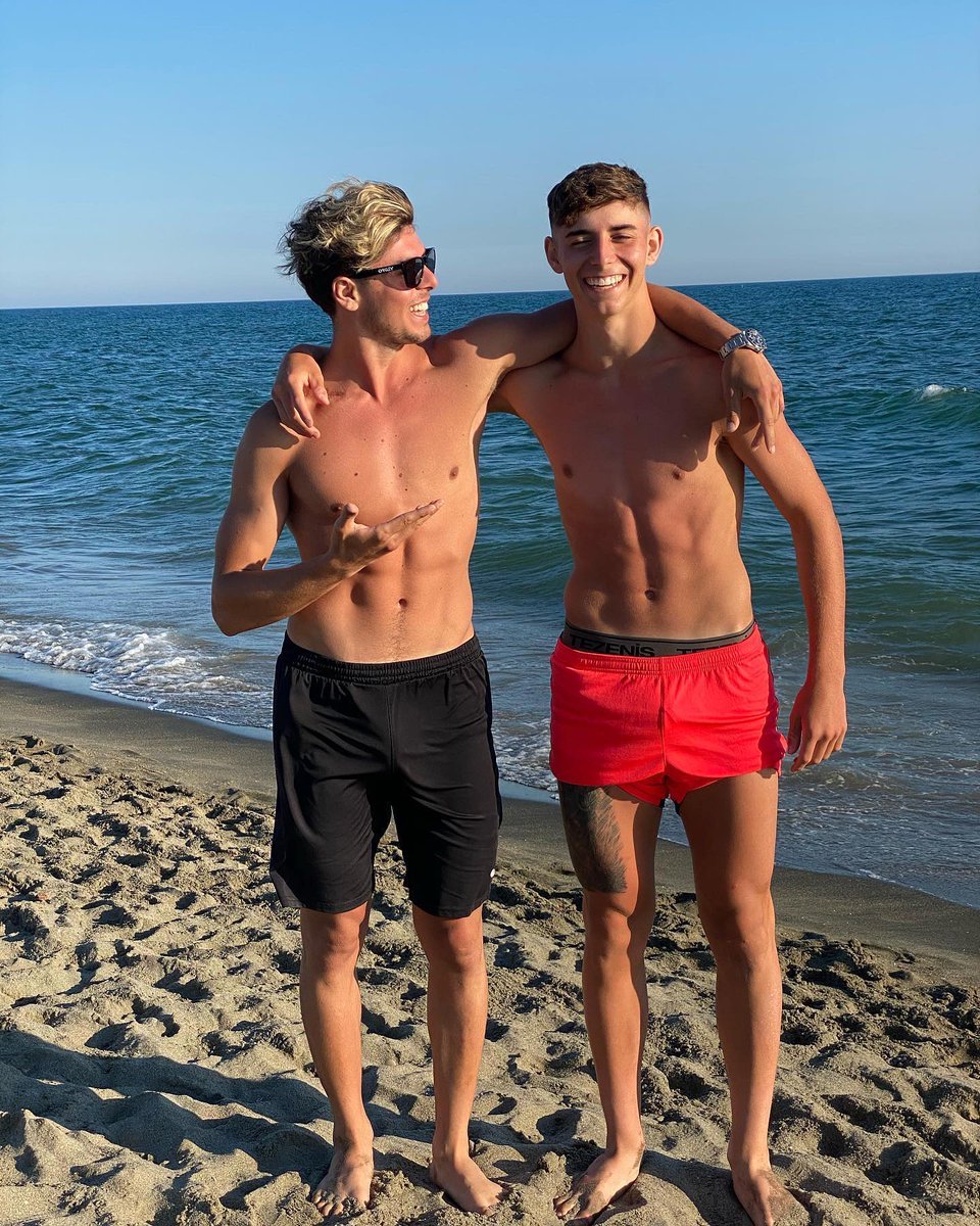 HotRacingDriver's tweet image. #Fabio #DiGia and younger brother Luca looking like #KaiHavertz, such studs!